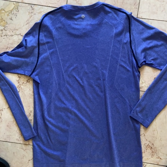 Lululemon athletic shirt - Picture 9 of 9